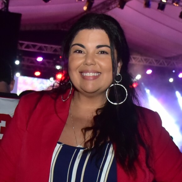 Fabiana Karla vai fazer uma maratona na Sapucaí e circular no camarote Vivant!