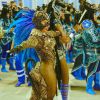 Raíssa Oliveira, rainha de bateria da Beija-Flor, completa 17 anos de Avenida neste Carnaval