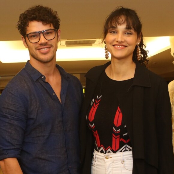 Débora Nascimento e José Loreto voltam a conversar após separação polêmica