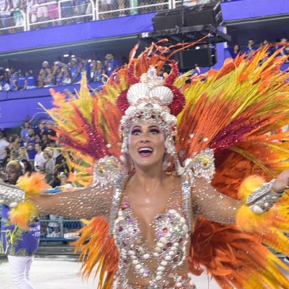 'Não tenho essa pretensão', afirma Lívia Andrade sobre a possibilidade de ser rainha de bateria na Paraíso do Tuiuti