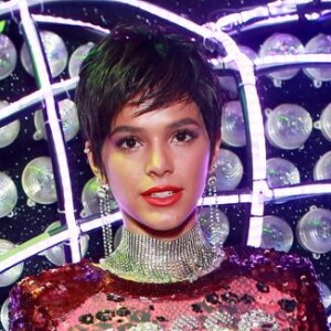 Bruna Marquezine foi pega de surpresa com a presença de Neymar em camarote, diz a coluna 'Retratos da Vida', também nesta quarta-feira, 6 de março de 2019