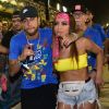 Anitta e Neymar foram juntos a camarote da Sapucaí na segunda (04)