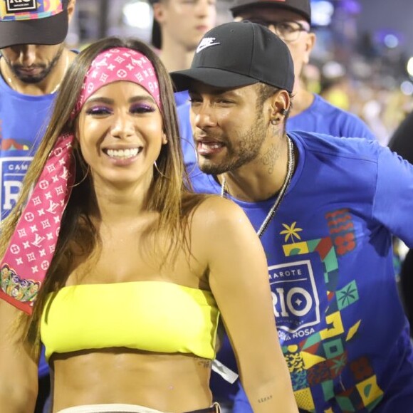 Colunista divulga vídeo de beijo de Anitta e Neymar em camarote e, na web, ela se posiciona nesta quarta-feira, dia 06 de março de 2019