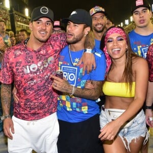 Beijo de Anitta e Neymar é divulgado no 'Fofocalizando' nesta quarta (06)