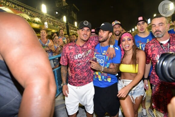 Beijo de Anitta e Neymar é divulgado no 'Fofocalizando' nesta quarta (06)