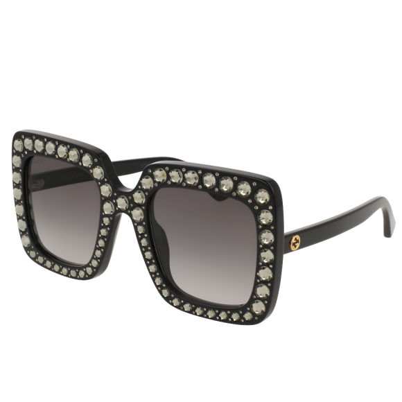 O óculos usado por Thyane Dantas, da Gucci, está avaliado em R$ 3,6 mil