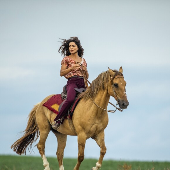 Juliana Paes gravou cenas da novela 'A Dona do Pedaço' no Rio Grande do Sul