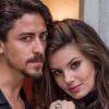 Na novela 'Verão 90', Vanessa (Camila Queiroz) vai tentar reatar namoro com Jerônimo (Jesuíta Barbosa): 'Larga a Patotinha (Isabelle Drummond)'
