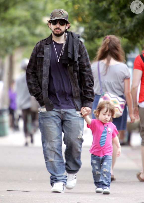 Jason é o pai do filho único de Christina Aguilera, Max, de cinco anos