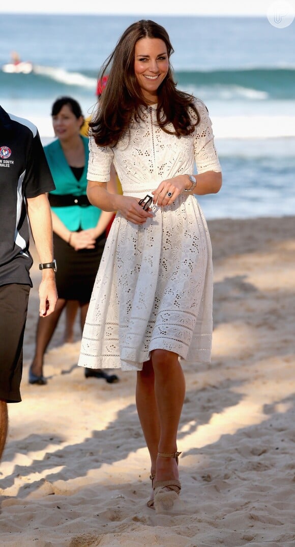Kate Middleton usou em um look mais delicado e fresco para cumprir sua agenda de compromissos no tour pela Austrália