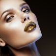 Baton do Outono: cores metalizadas na boca para as mais moderninhas deixam o look com uma pegada mais fashionista