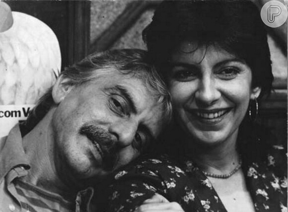 Carvana e Marília Pera no filme 'Bar Esperança, o Último Que Fecha' (1982)