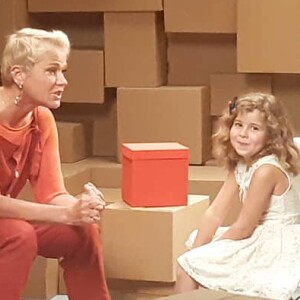 Filha de Debby Lagranha, Maria Eduarda, de 5 anos, já gravou programa ao lado de Xuxa