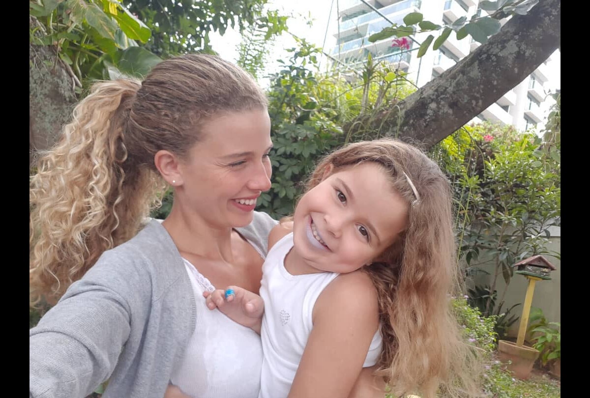 Foto Debby Lagranha Aos 27 Anos é Mãe De Maria Eduarda De 5 Purepeople 