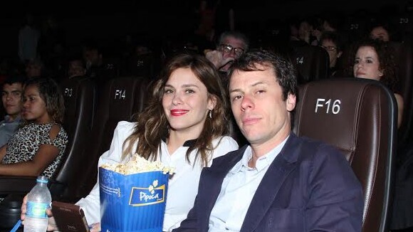 Carolina Dieckmann vai ao cinema com o marido, Tiago Worcman, no Festival do Rio