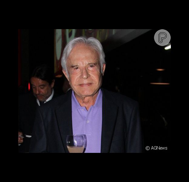 Cid Moreira Nao Tem Salario De R 350 Mil Temos Uma Vida Simples Diz Esposa Purepeople