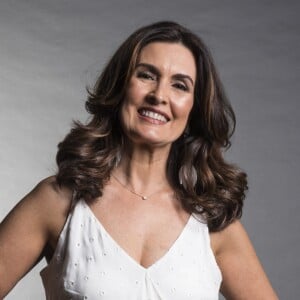 Fátima Bernardes comentou o rótulo que ganhou de ser inspiração: 'Sempre achei que eu não era corajosa, mas comecei a escutar tanto das pessoas que eu sou corajosa que comecei a acreditar'