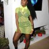 Look Coachella 2019: A cantora Normani apostou no vestido neon telado e golinha fechada