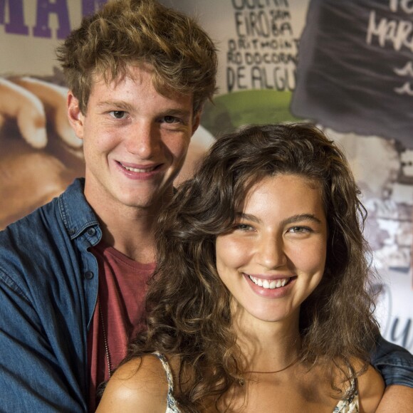 Na novela Malhação Pedro Novaes é Filipe e contracena com Alanis Guillen, intérprete de Rita