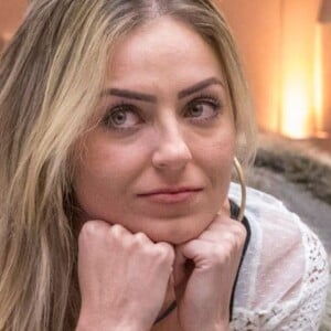 Campeã do 'BBB19', Paula foi indiciada por intolerância religiosa pela Delegacia de Crimes Raciais e Delitos de Intolerância