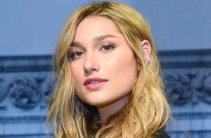 Sasha Meneghel diverte amiga ao dançar para comemorar dia sem aula. Vídeo!