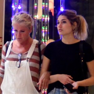 Sasha Meneghel raspou o cabelo da mãe, Xuxa