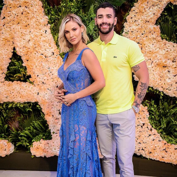 Andressa Suita reage ao ver foto de Gusttavo Lima sem camisa: 'Tá demais, bebê'