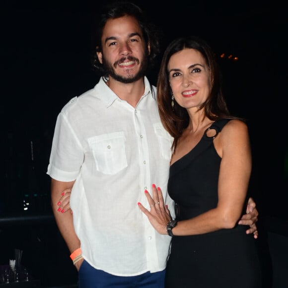 Fátima Bernardes e Túlio Gadêlha passaram o feriado da Páscoa juntos em Recife