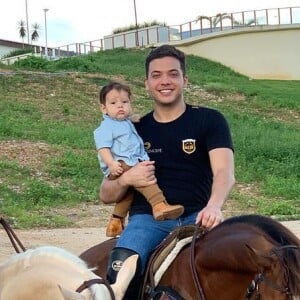 Thyane Dantas sempre compartilha foto com a família nas redes sociais