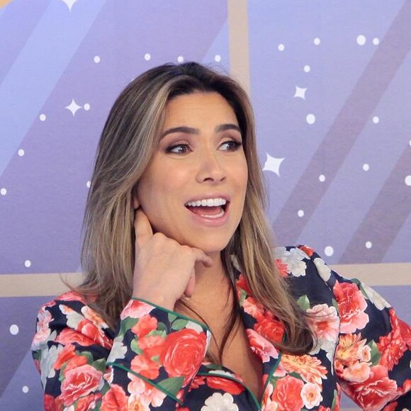 Patricia Abravanel se divertiu ao ver os filhos, Pedro e Jane, invadindo a maca antes dela dar à luz Senor