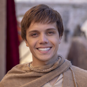 Novela 'Jezabel' trouxe aprendizado a Leo Cidade em sua estreia na TV: 'Sempre vê o lado bom das coisas'