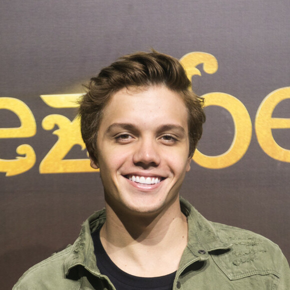 Leo Cidade também enfrentou certa dificuldade para se adaptar a rotina intensa de gravações: 'Em alguns casos gravar dez a vinte cenas ou mais em um só dia'