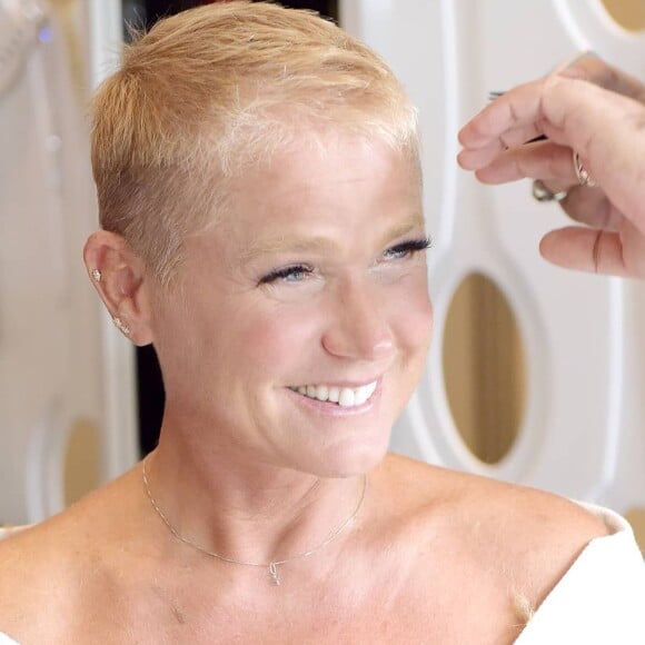 Xuxa Meneghel já havia sido criticada na web por foto sem maquiagem