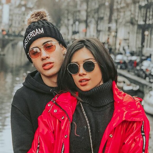 Kevinho e Flavia Pavanelli foram embora juntos de jatinho após curtirem o casamento de Carlinhos Maia e Lucas Guimarães