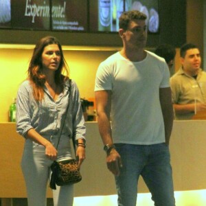 Cauã Reymond e Mariana Goldfarb se casaram em Minas Gerais, em abril de 2019