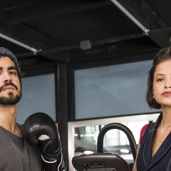 Rock (Caio Castro) vai cobrar de Josiane (Agatha Moreira) o patrocínio de Maria (Juliana Paes) em sua carreira de lutador na novela 'A Dona do Pedaço'. 