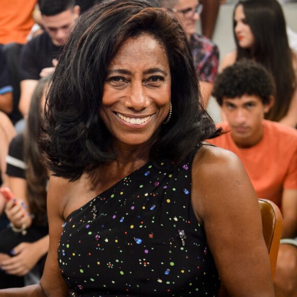 'Maisa, minha linda! Te amo! Mas desculpe. Não pedi para ir ao seu programa', escreveu Gloria Maria