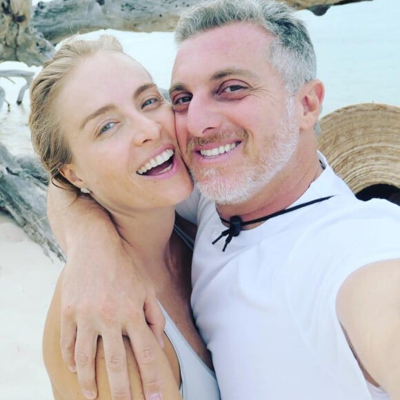 Angélica e Luciano Huck rejeitam o rótulo de família perfeita