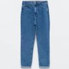 Mom jeans em lavagem clássica, na Renner por R$ 89,90