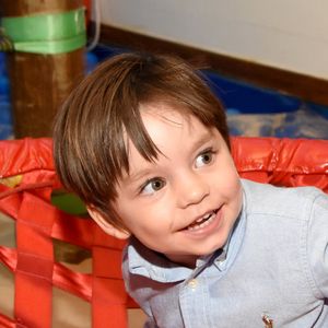 Filho de Bruna Hamú, Julio se divertiu em sua festa de 2º aniversário