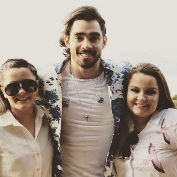 Maiara e Maraisa fazem homenagem a Gabriel Diniz em show
