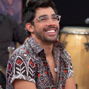 Gabriel Diniz fala sobre a namorada durante gravação inédita do 'Altas Horas' que foi ao vivo neste sábado, 01 de junho de 2019