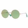 Os óculos de sol com lentes e detalhes verdes na armação, da Ray Ban, sai por R$529.