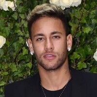 Neymar, investigado por denúncia após encontro íntimo, posta versículos bíblicos