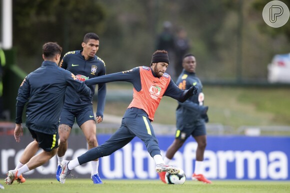 Neymar está na Granja Comary preparando-se para amistosos antes da Copa América
