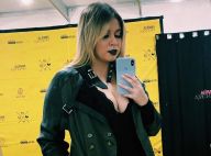 Total black: Marilia Mendonça combina look com batom preto em foto. Inspire-se!