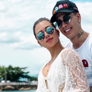 Flávia Pavanelli e Kevinho se beijaram no casamento de Carlinhos Maia