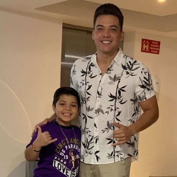 Semelhança entre Wesley Safadão e o filho mais velho chamou atenção dos internautas na web neste domingo, 9 de junho de 2019