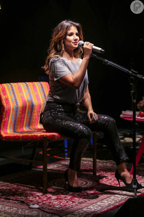 Paula Fernandes gravou dueto 'Juntos' com Luan Santana