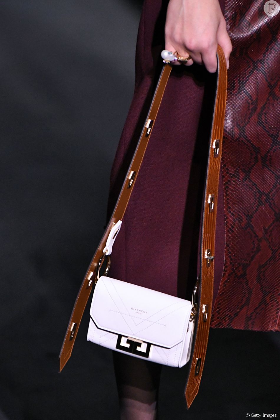 givenchy triple leather crossbody bolsa